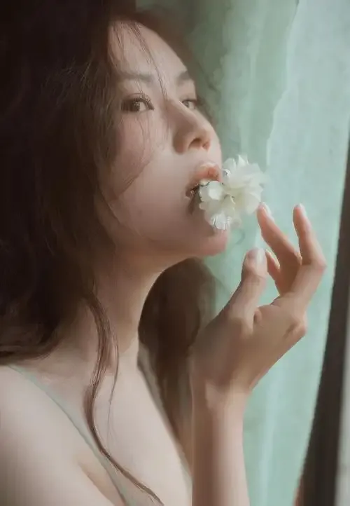 美色直播热门主播才艺展示画面